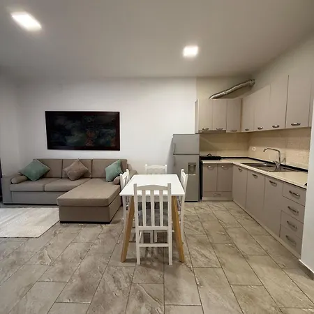 Apartment Bejart 7 *