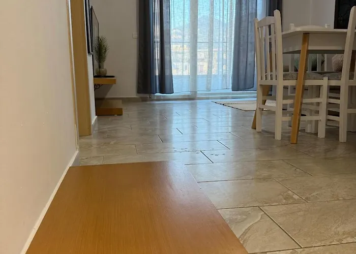 Bejart 7 Apartamento Tirana